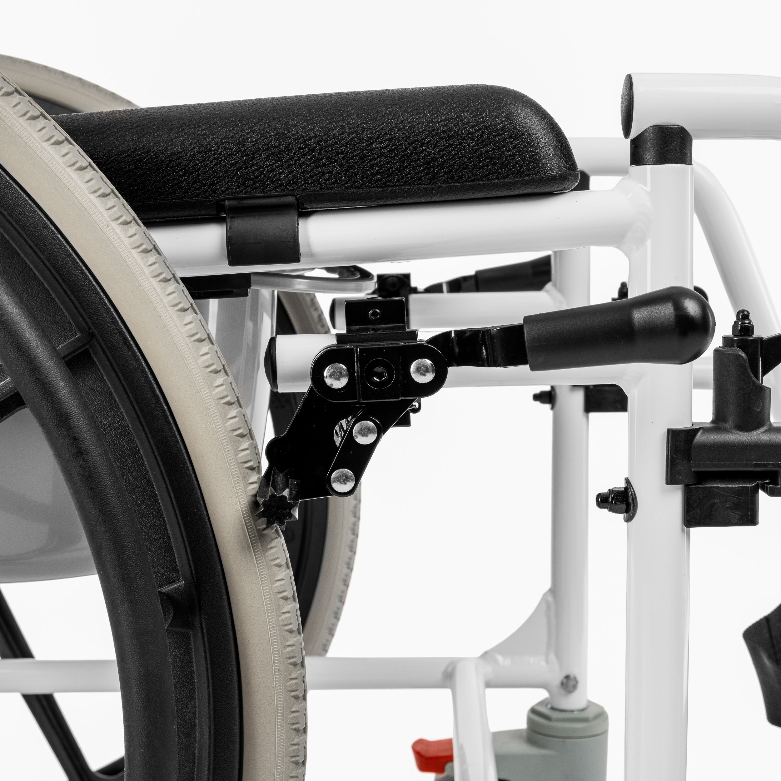 COMPLEX-TIM – aluminium douche- en toiletrolstoel