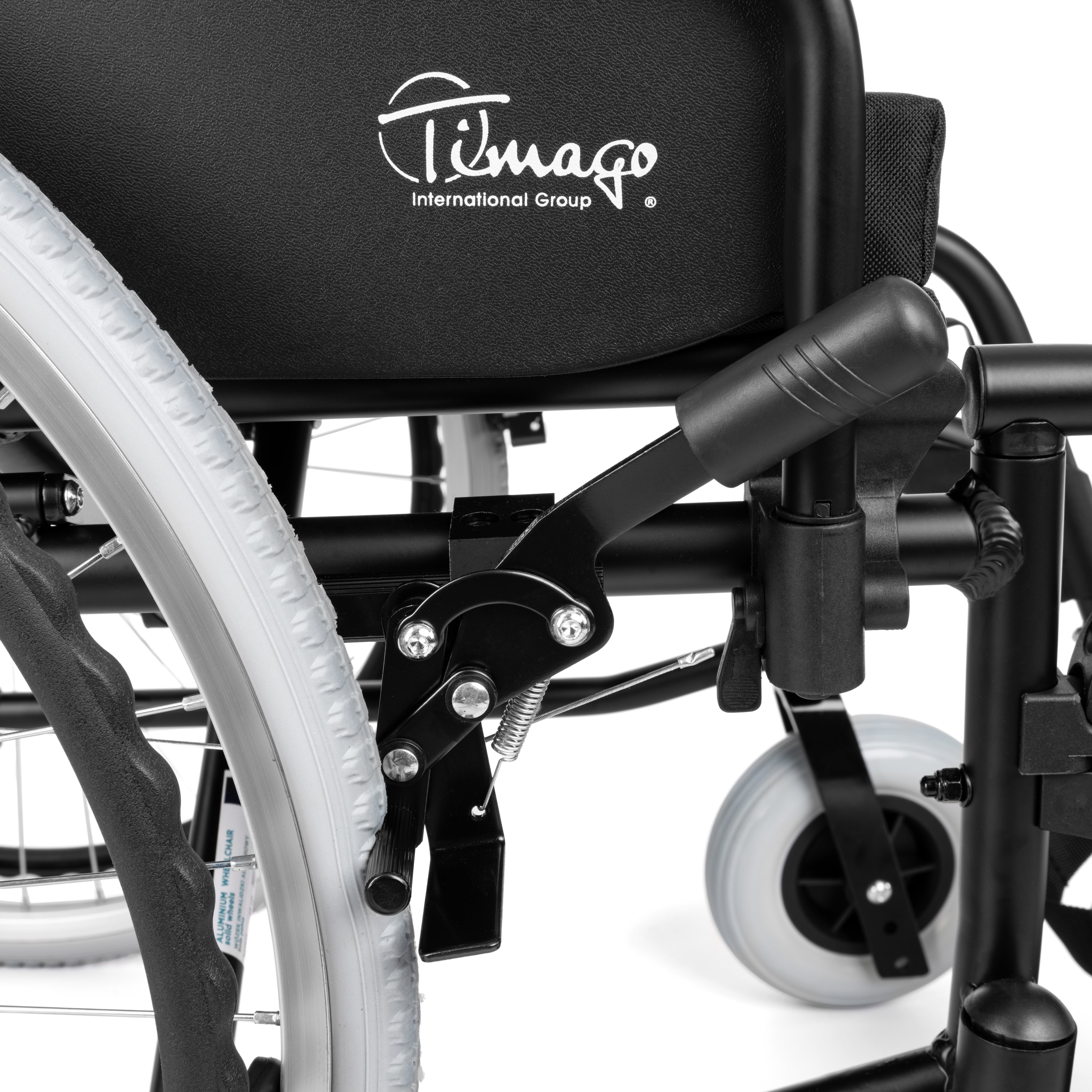 EVERYDAY-TIM – aluminium rolstoel met inklapbare rugleuning, begeleidersremmen en verstelbare voetsteunen (kantelhoek instelbaar)