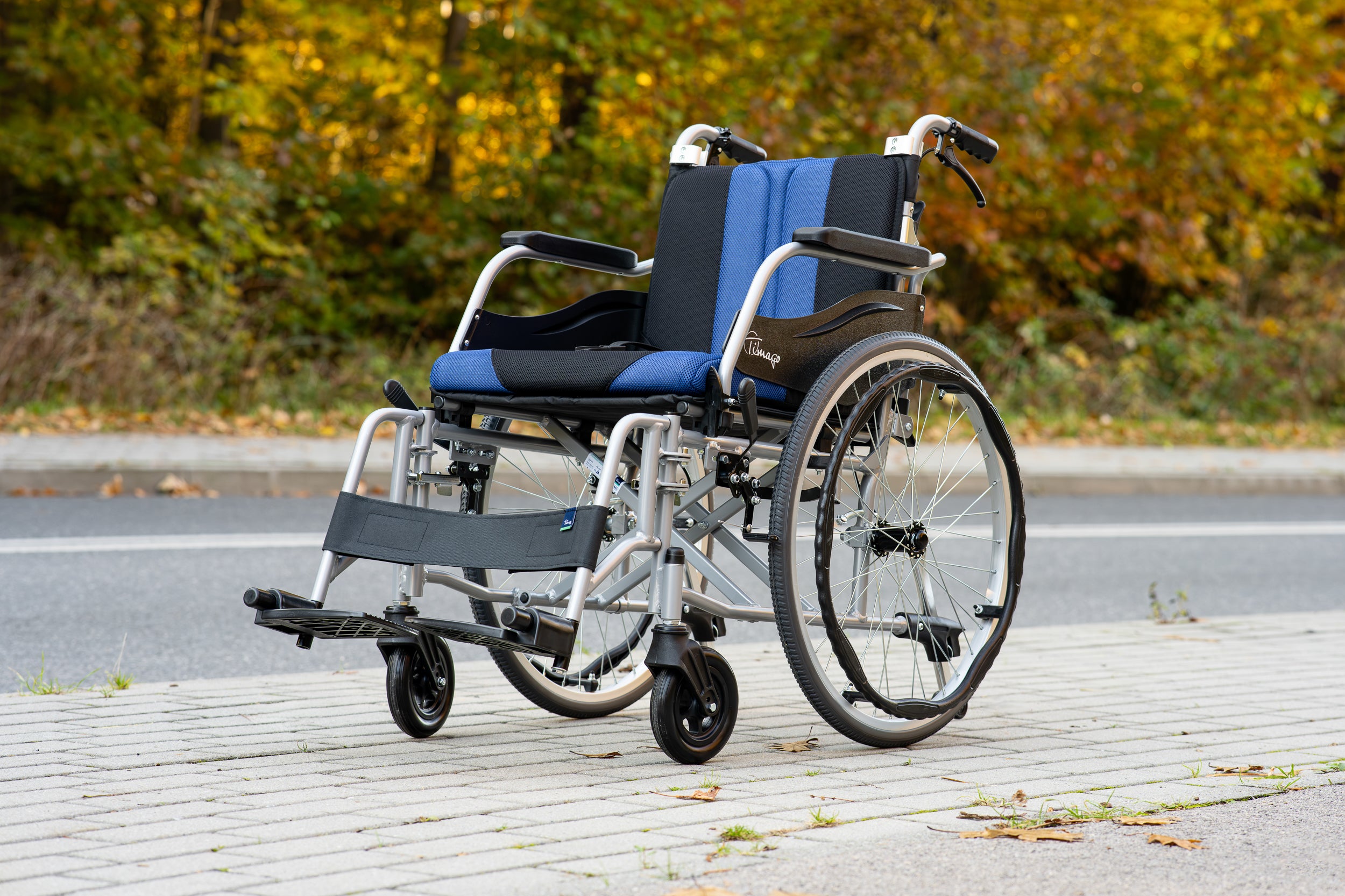 PREMIUM-TIM - Aluminium rolstoel met inklapbare rugleuning en afneembare bekleding